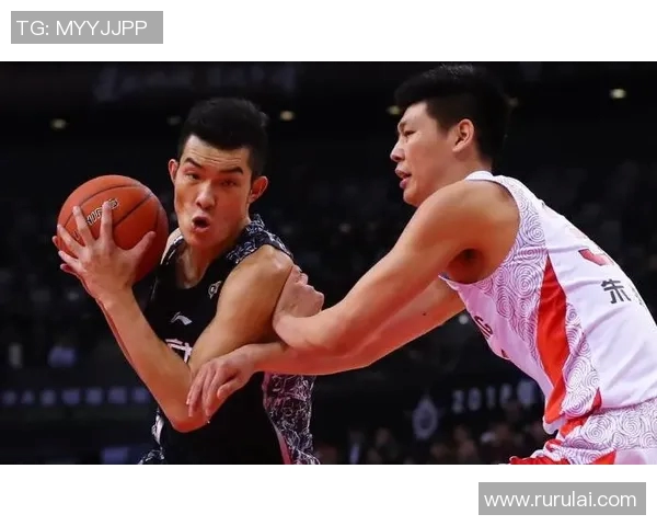 篮球明星明珠的成长之路与辉煌成就揭秘